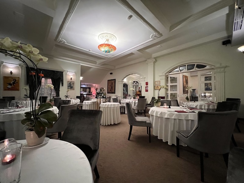 Pocket 7 famous luxury and delicious Thao Dien restaurants 7