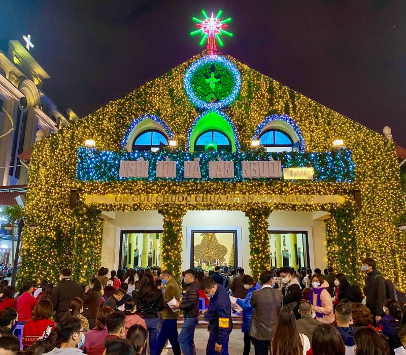 Where to go for Christmas in Hanoi? Top 15 hottest check-in spots this Christmas 4