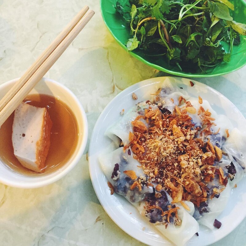 Experience Hanoi's famous Tong Duy Tan culinary street 7