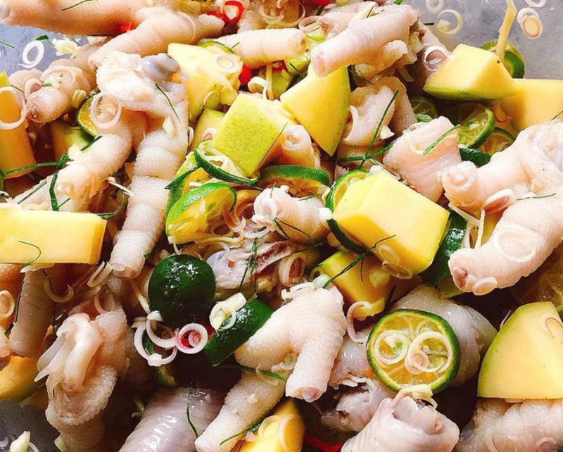 Experience Hanoi's famous Tong Duy Tan culinary street 6