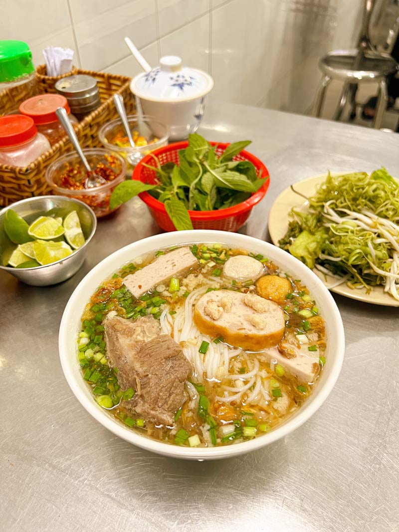 Ba Chieu vermicelli, more than half a century associated with Bac Hai 11 residential area