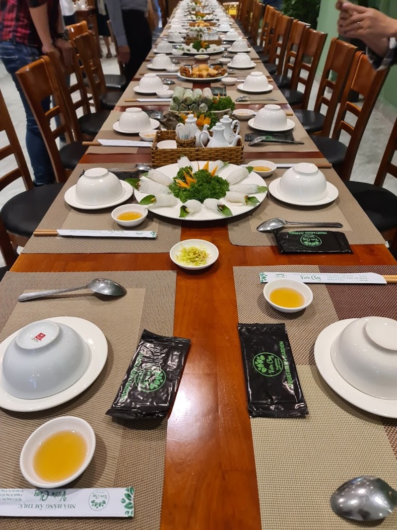 Enjoy dining at 8 famous and delicious vegetarian restaurants in Binh Thanh 4