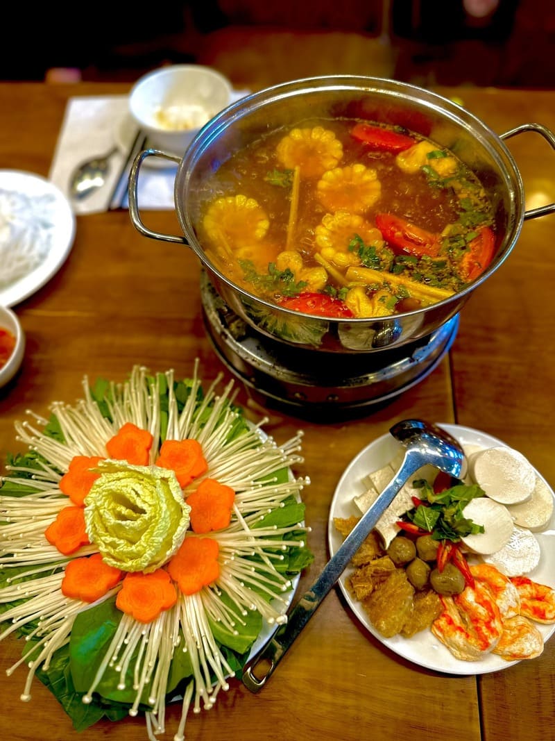 Discover the flavors of 9 famous Da Lat vegetarian restaurants near and far 9
