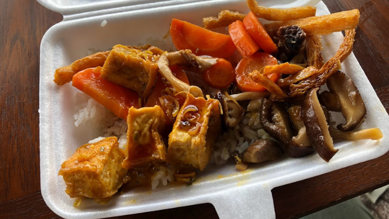 9 vegetarian restaurants in District 4 for the experience of enjoying healthy cuisine 10