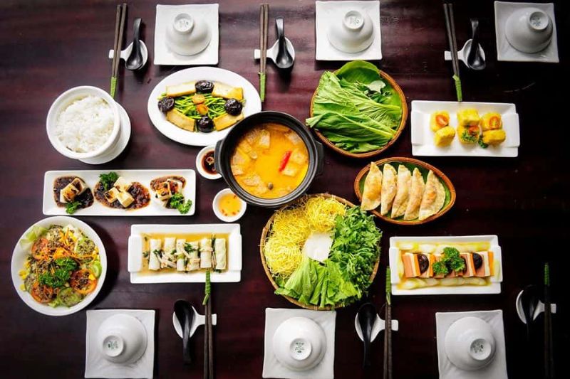 Top 10 vegetarian restaurants in District 5 that are delicious, nutritious, and cheap with diverse menus 2