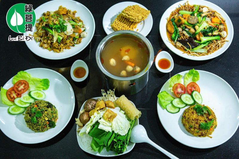 Top 10 vegetarian restaurants in District 5 that are delicious, nutritious, and cheap with diverse menus 3