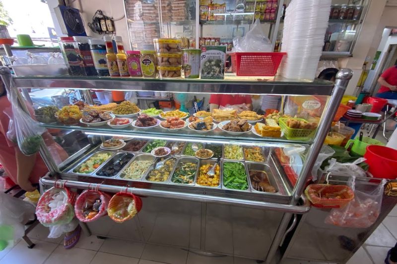 Top 10 vegetarian restaurants in District 5 that are delicious, nutritious, and cheap with diverse menus 9
