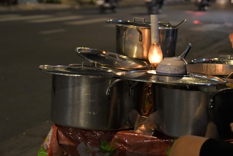 Top 10 Saigon sweet soup shops to cool down on hot summer days, ideal 7