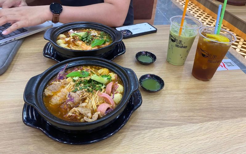 Top 10+ spicy noodle shops in Hanoi that are most popular with diners 3