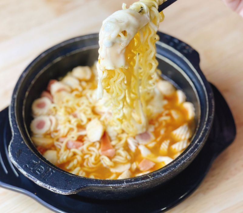 Top 10+ spicy noodle shops in Hanoi that are most popular with diners 5