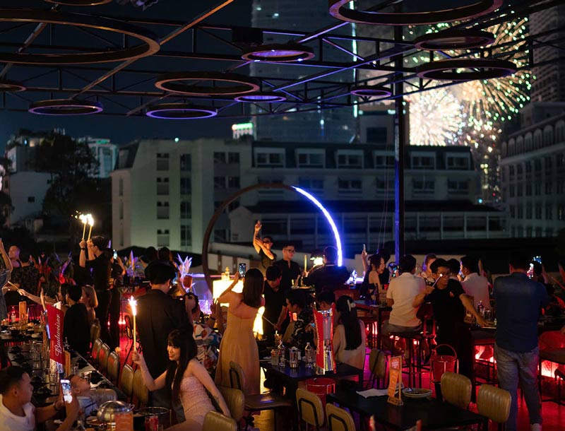 Top 8 delicious pubs in District 3 famous for Saigon 6