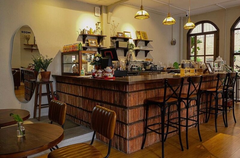 Visit Room44 Caffe, a beautiful small space in the heart of District 1 4