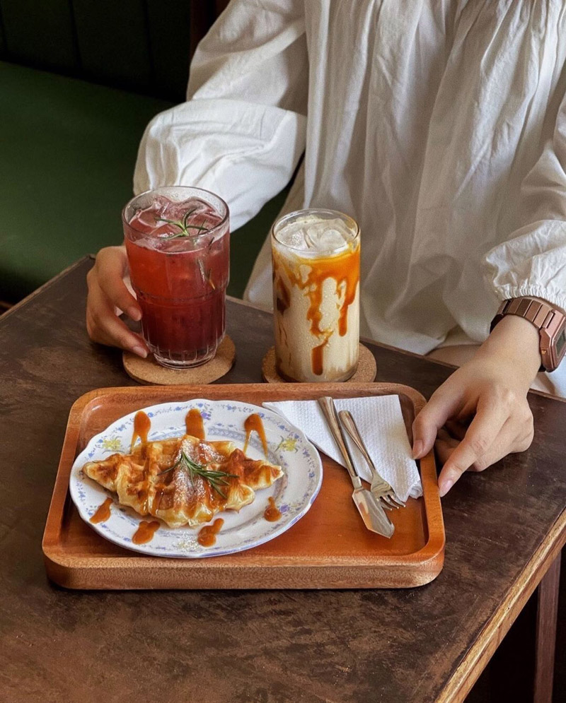 Visit Room44 Caffe, a beautiful small space in the heart of District 18