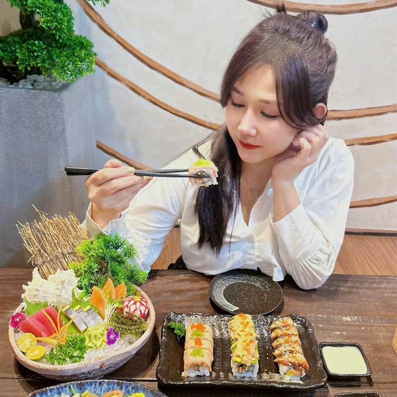 Top 10 sushi restaurants in Binh Thanh with Japanese quality 5