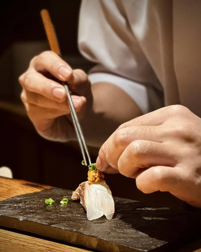 Top 10 sushi restaurants in Binh Thanh with Japanese quality 8