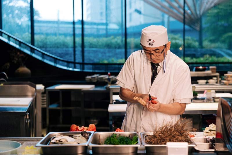 Top 8 sushi restaurants in District 2 for fresh food lovers 7