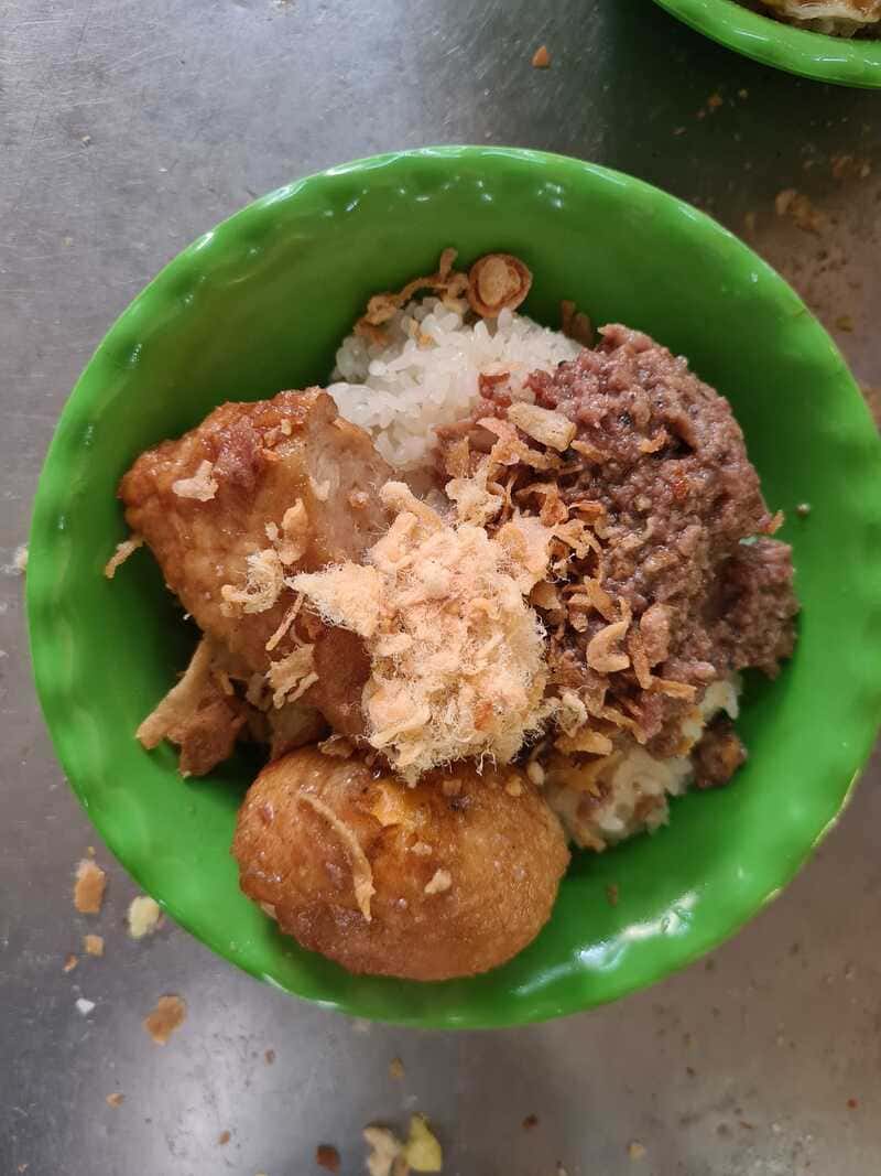 Search for the 8 best late night sticky rice restaurants in Hanoi 6