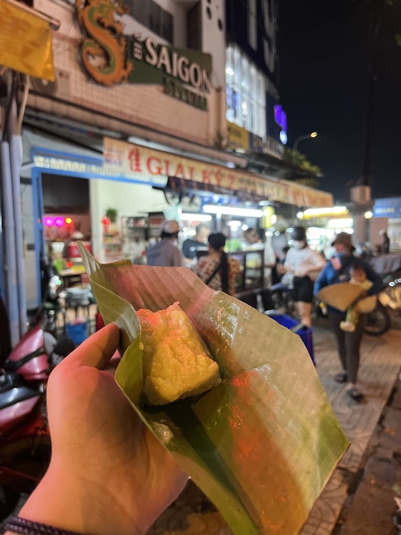 Visit 10 famous delicious sticky rice restaurants in Saigon 5