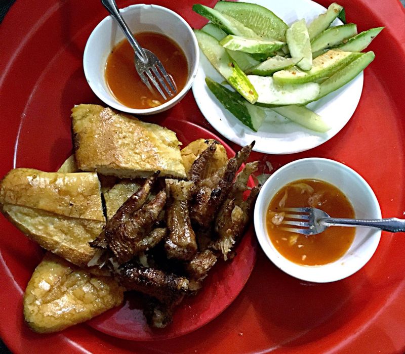 Get full with 15 super delicious Hanoi snack shops for you 8