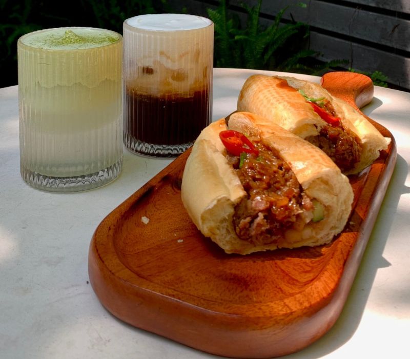 Explore Beanthere Cafe, a cool green garden in the heart of Saigon 10