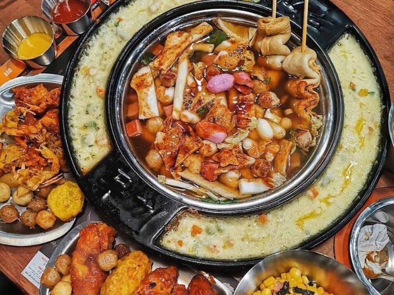 Top 10 super delicious Go Vap buffet restaurants for devotees 2