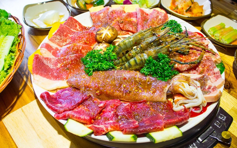 14 places to enjoy the best quality Go Vap seafood buffet 6