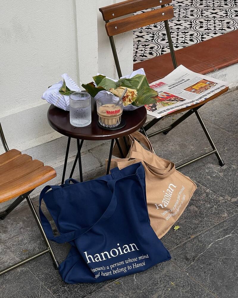 Nhan Dan Coffee, impressive reading station at the famous newspaper office 7