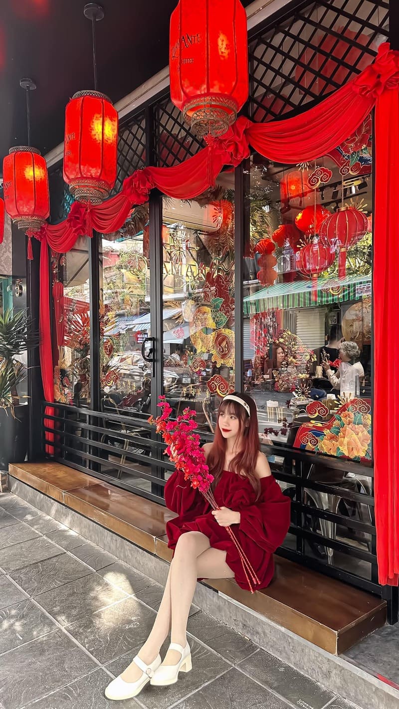 Top 12 cafes decorated for Tet in Hanoi for photography enthusiasts 13