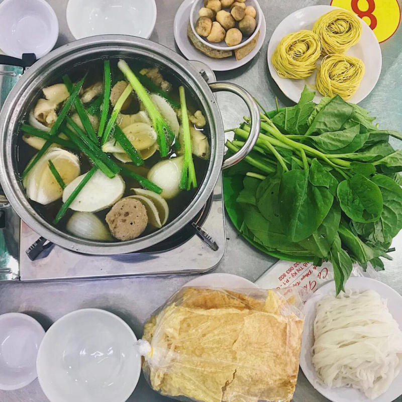 Pocket 8 delicious, quality hot pot restaurants in the heart of Saigon 2