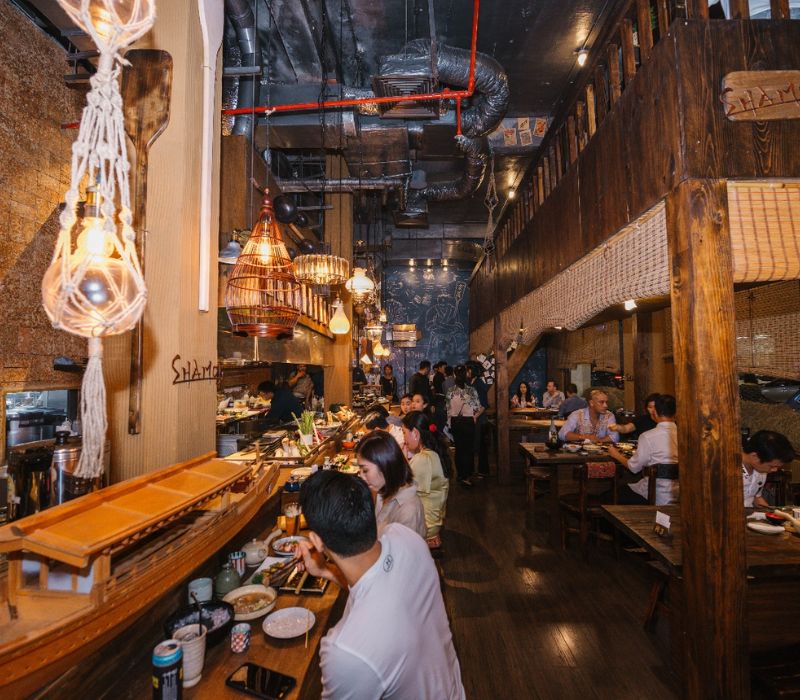 Top 9 most unique Japanese-style Izakaya pubs in Saigon 10