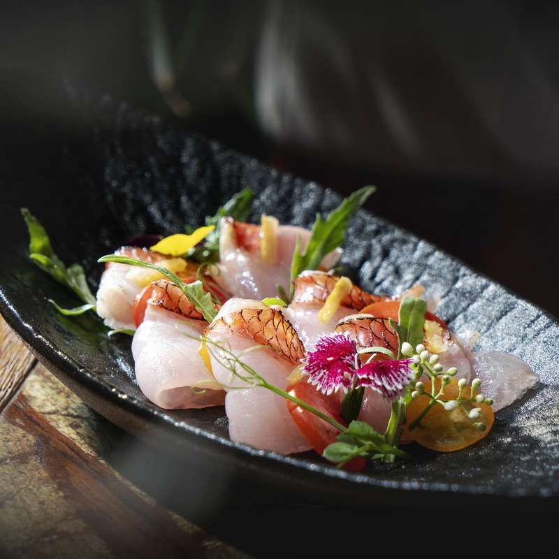 Mizumi Westlake is a space of Japanese cuisine overlooking West Lake 10