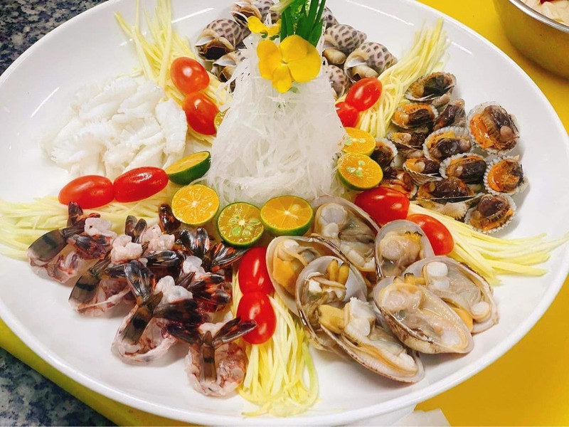 Top 8 restaurants in District 10 to experience regional cuisine 3
