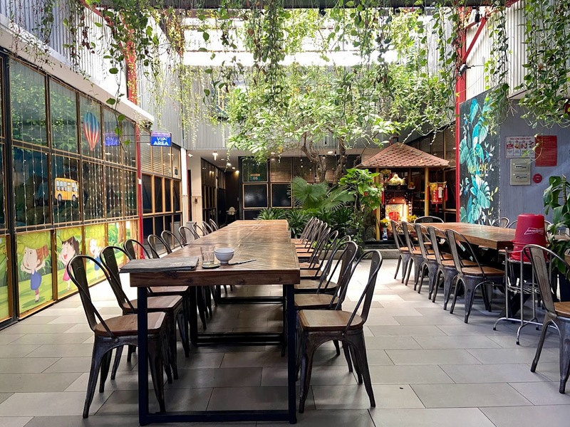 Top 8 restaurants in District 10 to experience regional cuisine 6