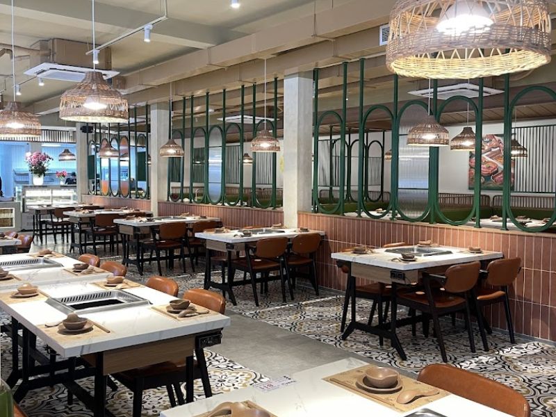 List of 11 restaurants in District 7 with beautiful space and delicious food 3