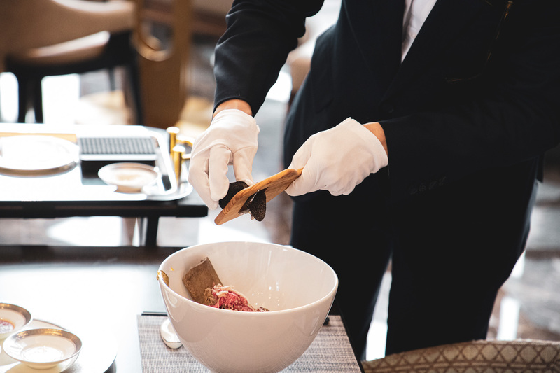 Come to Oriental Pearl to enjoy the most expensive Landmark pho in Vietnam 11