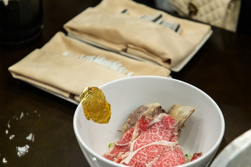 Come to Oriental Pearl to enjoy the most expensive Landmark pho in Vietnam 10