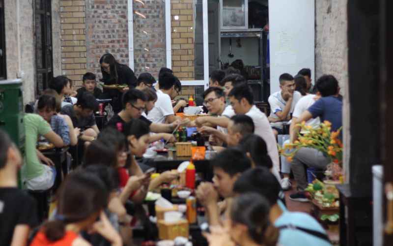 Discover 12 delicious, affordable Cau Giay restaurants 11