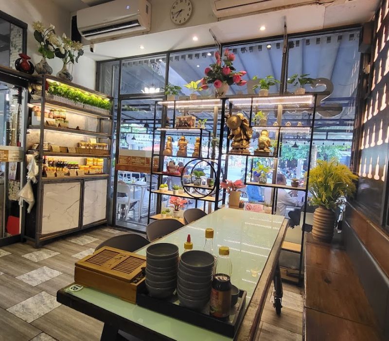 List of 10 delicious restaurants in District 6 worth trying 12