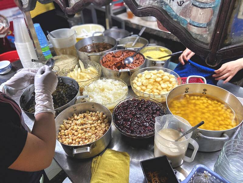 Top 13 restaurants in District 5 famous with local people 7