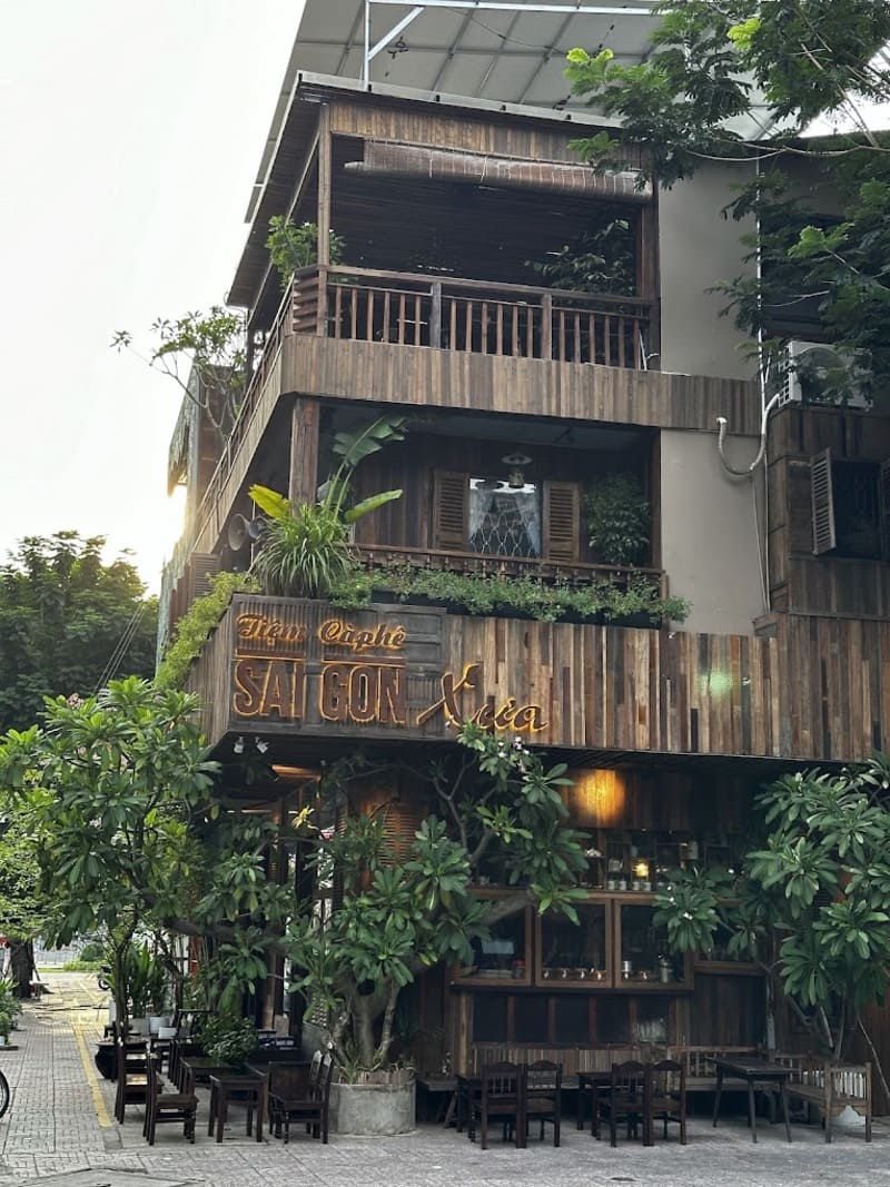 Discover 7 beautiful cafes near Ben Thanh 2 metro station