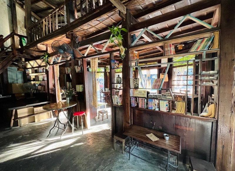 Discover 7 beautiful cafes near Ben Thanh 5 metro station