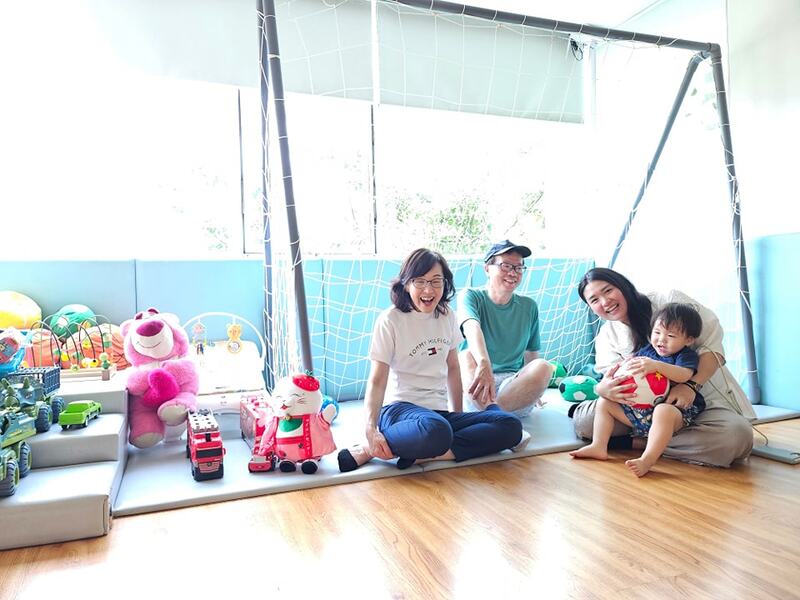 Suggested 9 cafes with play areas for children to have fun and keep the whole family healthy 4