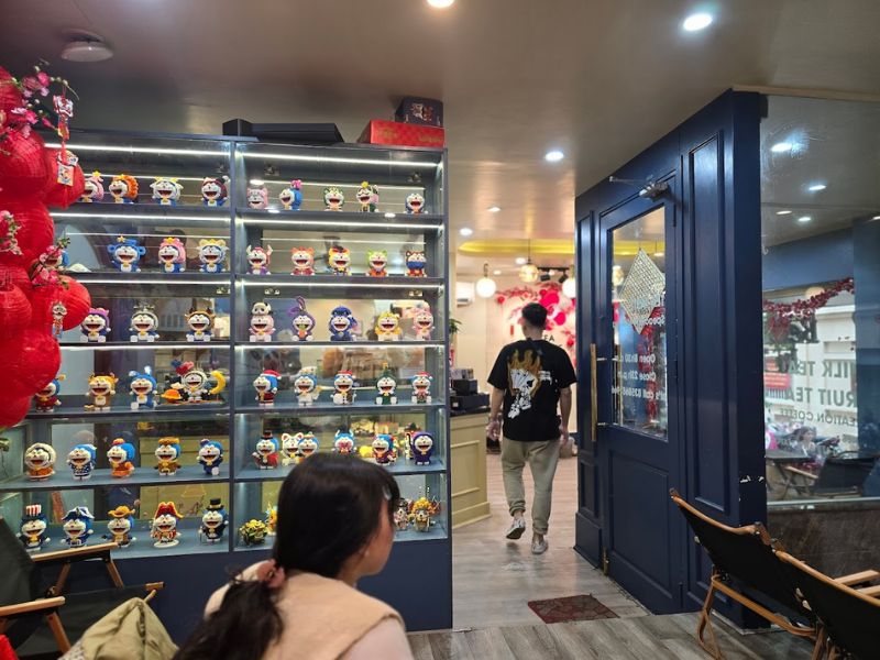 'Get dressed' and visit 10 cafes open throughout Tet in Hanoi 10
