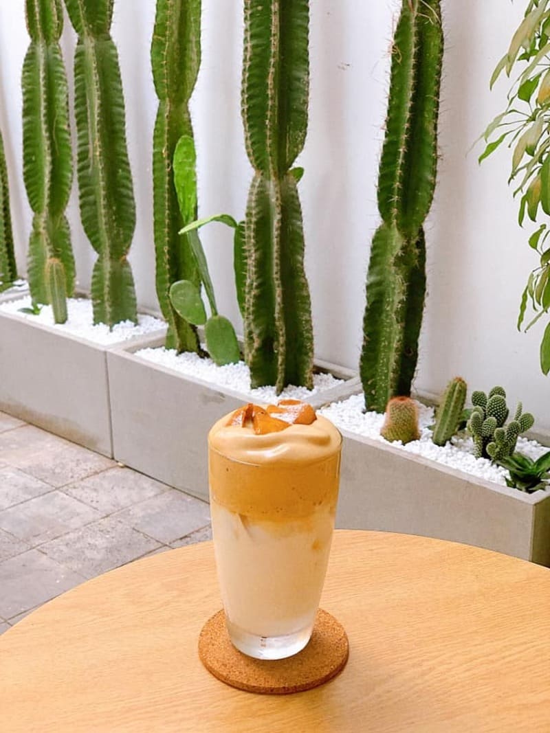 Search for 10 Tan Binh cafes with delicious water and beautiful views 9