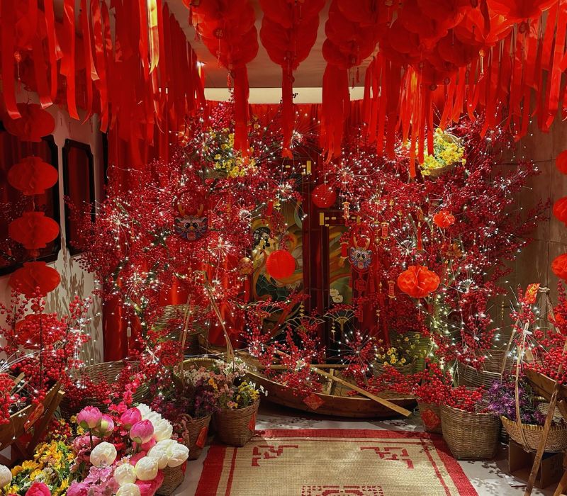 12 cafes with the most beautiful Tet decorations in Saigon for photos with thousands of likes 6