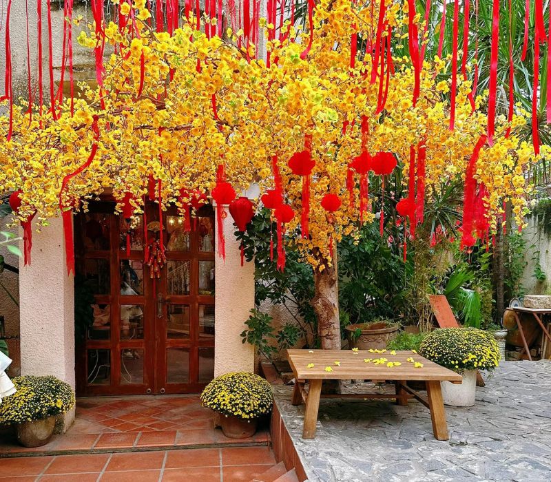 12 cafes with the most beautiful Tet decorations in Saigon for photos with thousands of likes 8