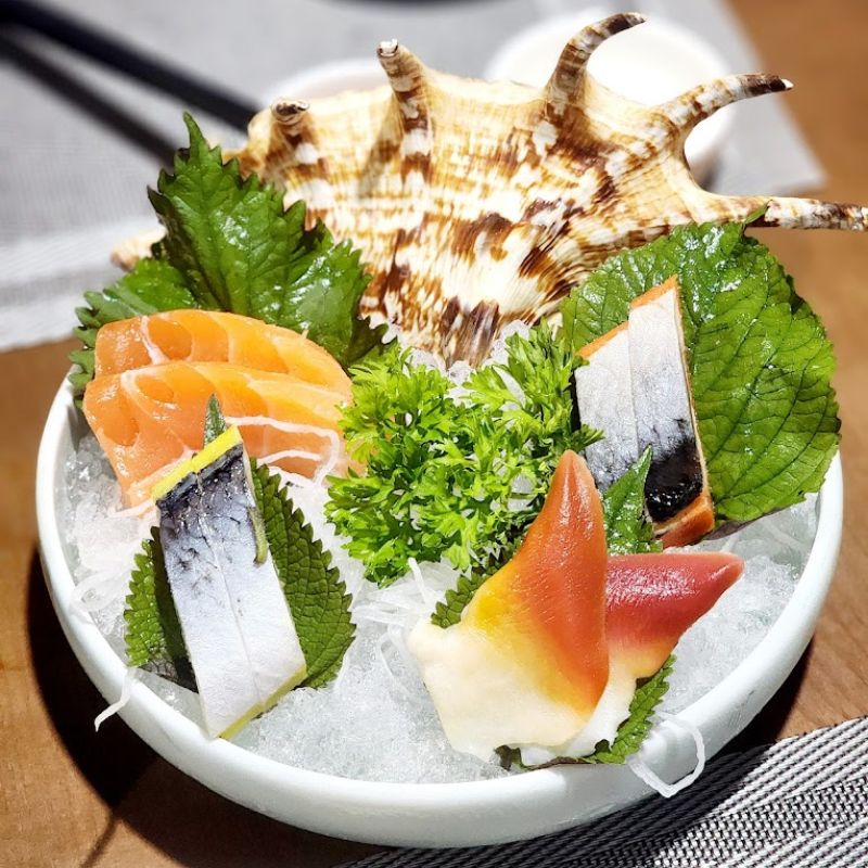 Top places to enjoy Hanoi fish salad with diverse preparation styles 3