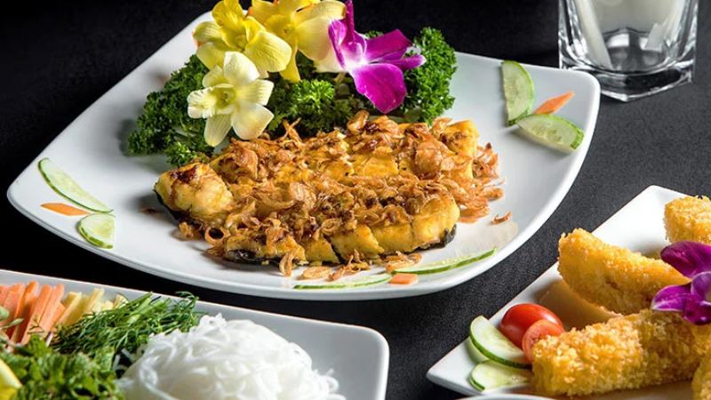 Top places to enjoy Hanoi fish salad with diverse preparation styles 7