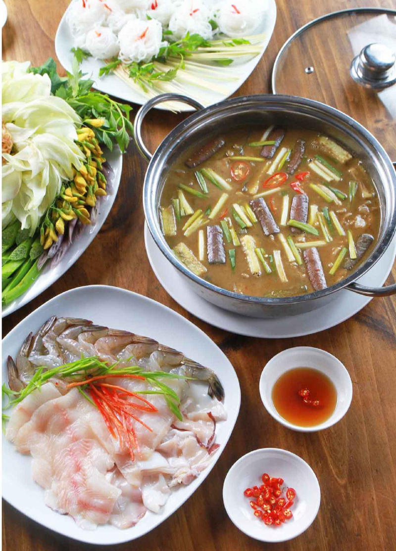 Pocket 7 delicious fish sauce hot pot restaurants in Saigon that are loved by food lovers 5