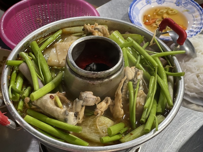 Top 11 delicious and attractive Go Vap restaurants for hungry stomachs 12